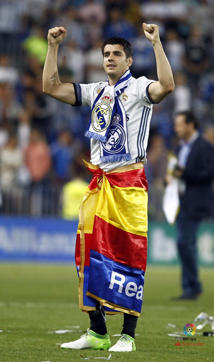 LaLiga's tweet photo. 2012 🏆
2017 🏆

Gracias a sus 15 goles este curso... ¡Morata es campeón de #LaLigaSantander por segunda vez! 💪 https://t.co/JwVUYhpEbp