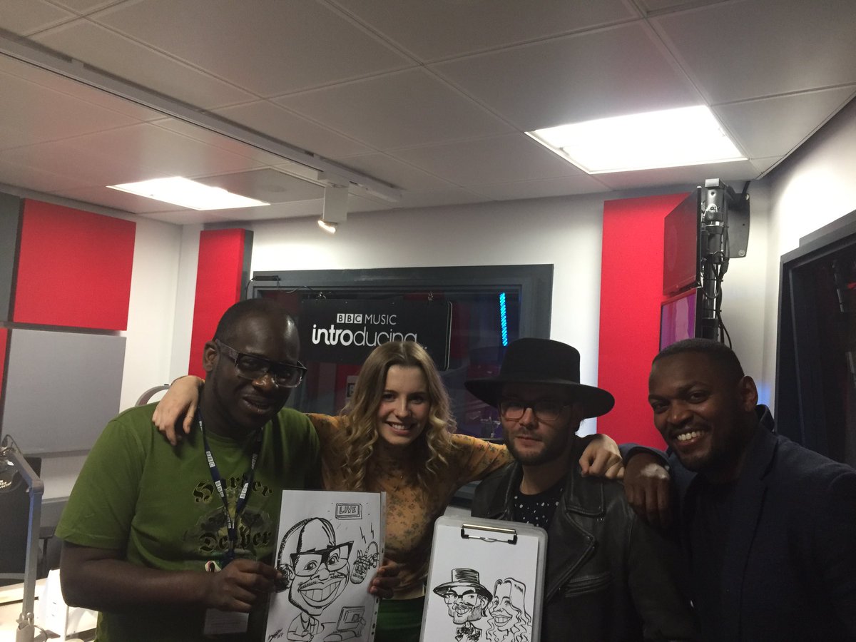 blank_handle2's tweet photo. @EdwardAdoo just had the craziest @bbcintroducing interview @MeniEtim took over the studio w/ tonights guest @TheOdd910 🖌🎨🎤 https://t.co/uhrEmXOX85