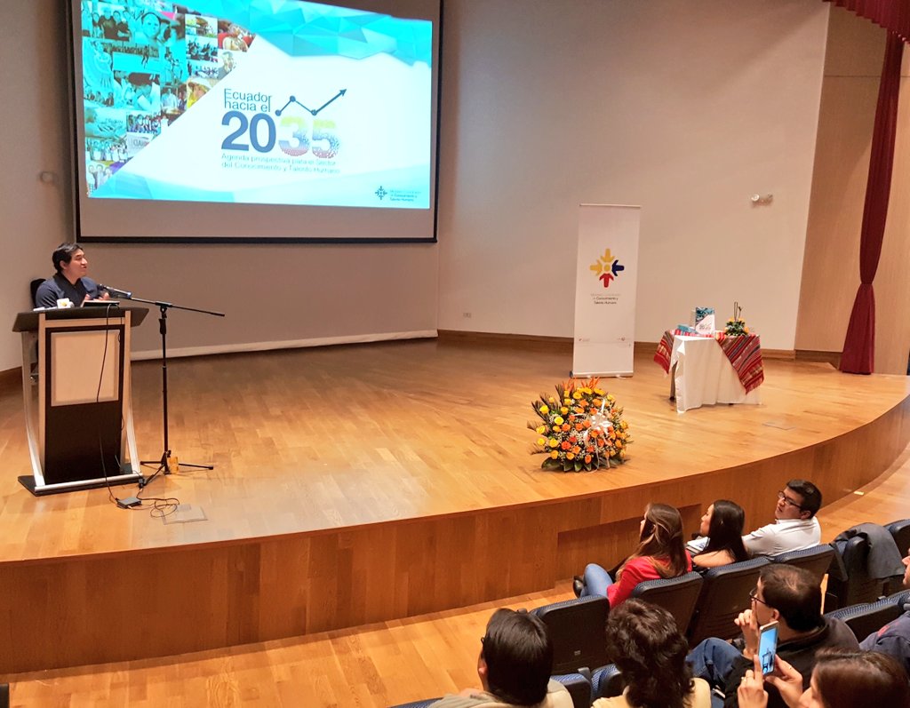 "La planificación a largo plazo es muy importante, esto nos permite saber por donde debemos ir en los siguientes años", <a href="/ecuarauz/">Andrés Arauz</a>