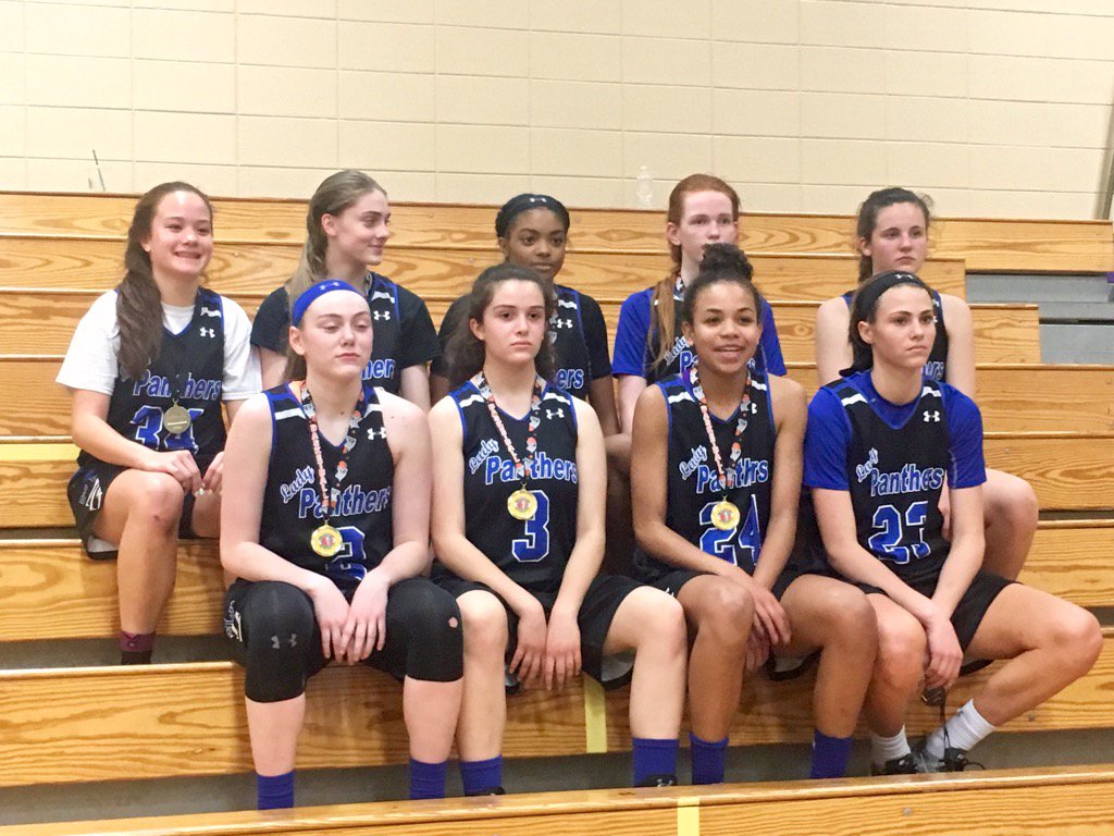 djbaggadonuts's tweet photo. Congrats @GLP_Basketball 2021 @MAGICTOURNEY champs in High School division. 🏆🏀🏆 clean sweep in 4 games! https://t.co/acN4kBCof1