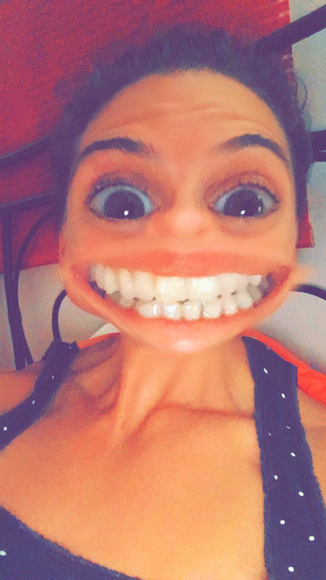 Skäms i min ensamhet när jag läser mina egna gamla tweets och tänker: "satan, så rolig jag är! Att inte fler förstår det"