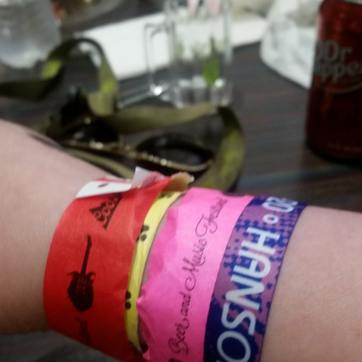 WeirdITZ's tweet photo. #thehopjam2017 has commenced. Enjoying some time in the #musicvip area before we go play lawn games!!! @TheHopJam @hansonmusic https://t.co/sHi2T7QBhb
