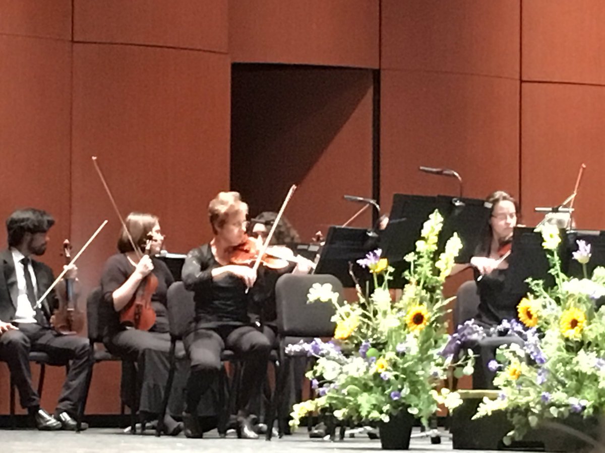 ComadreVerde's tweet photo. Another wonderful concert by #nmphil at the National Hispanic Cultural Center. https://t.co/amC55iIVBn