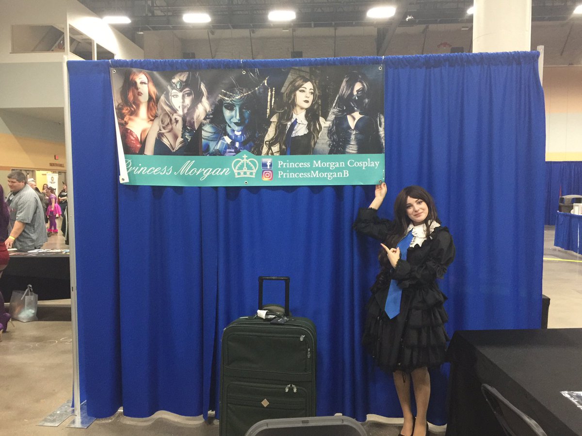 ICBC_ISSUES's tweet photo. Great meeting pro cosplayer @PrincessMorganB @WizardWorld #cosplay #wizardworlddesmoines https://t.co/DVtdmJWD3M