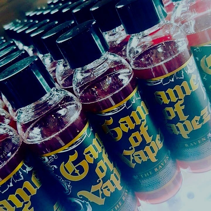 BottldLife's tweet photo. VAPE FOR FREE!!! HUGE JUICE GIVEAWAY!!!

-Like 
-Retweet
-Email - freeswag@bottld.life
-Subject - your favorite e-juice https://t.co/SeN2zYiJmG