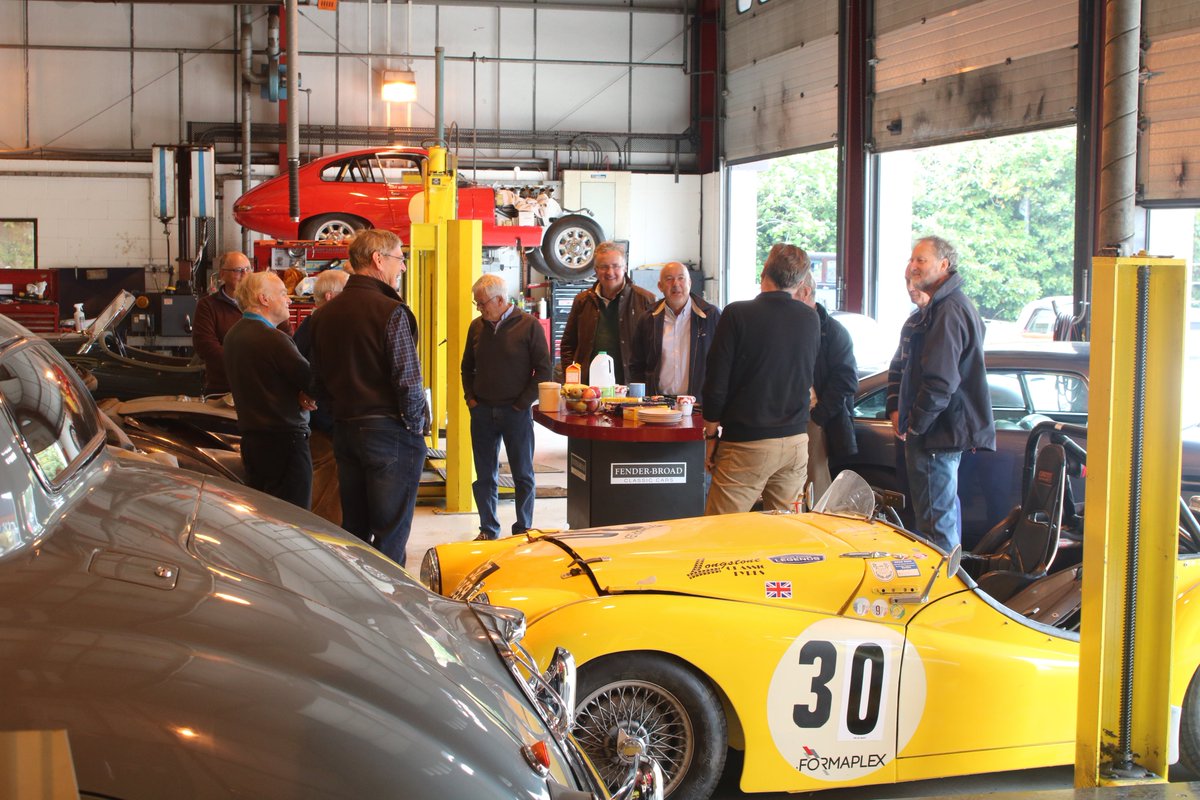 FenderBroad's tweet photo. A very successful open day visit from the Jaguar Owners Club
at Fender Broad https://t.co/vpC5UAa0EF