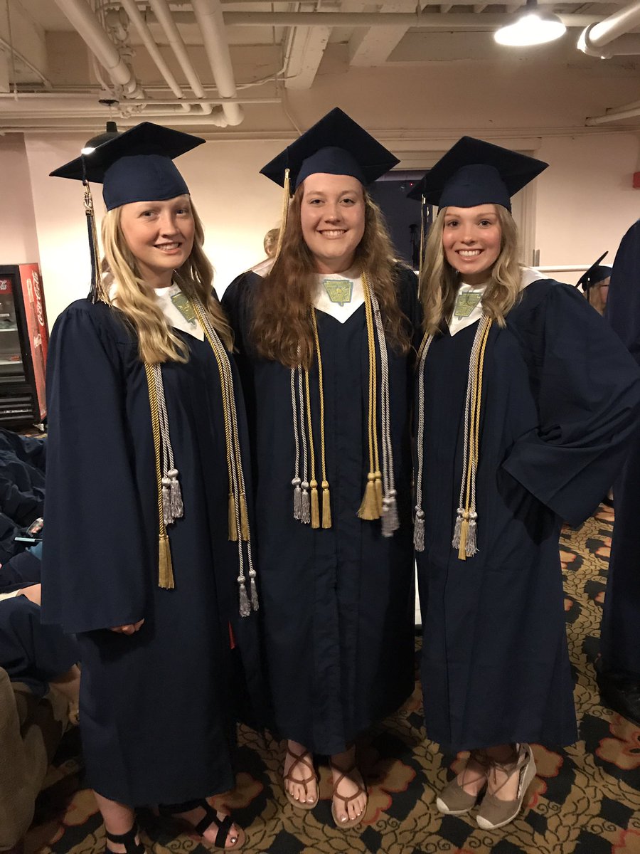 HeelanSoftball's tweet photo. Our 3 beautiful, talented &amp; smart seniors graduated as NHS members, w/ 60 hrs of com. service &amp; 3.75 GPA or above. Impressive! Congrats!! https://t.co/7FOXPtzW1E