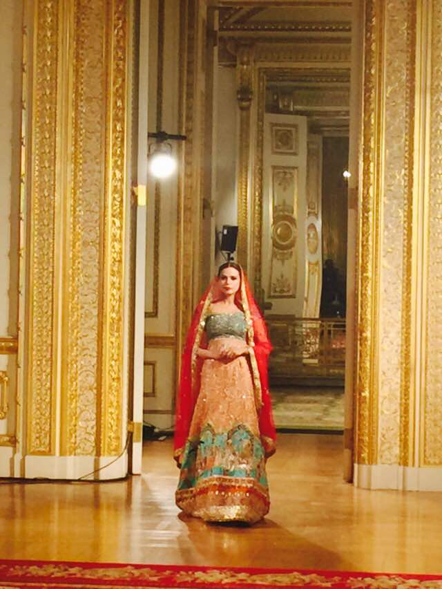 rickshaw_raani's tweet photo. #MCouture rules the ramp with some amazing color contrasts at #PFW11 @PAKISTANINVOGUE #Fashion https://t.co/FdsctNnKES