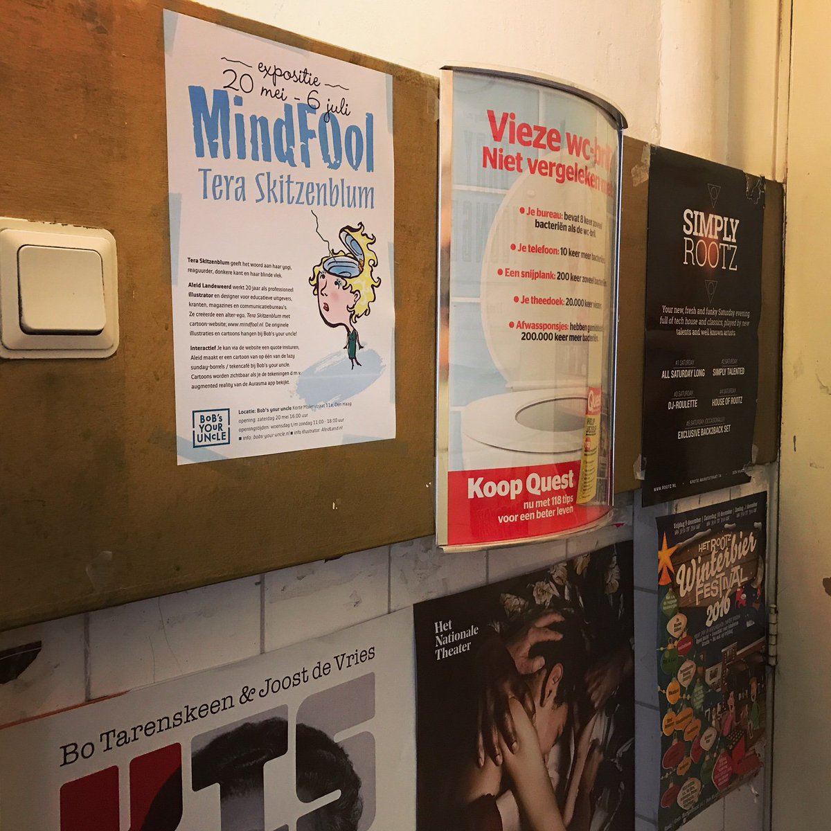 MindFOol_Tera's tweet photo. In het #hofkwartier en #zeeheldenbuurt hangen een aantal mini postertjes van m'n expo. Da's es wat anders dan op een social media wall. https://t.co/lRyFoSEgej
