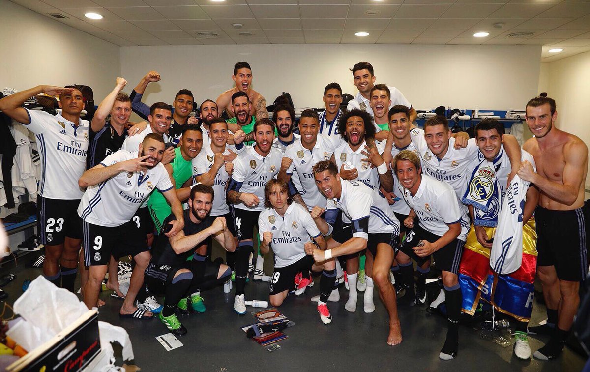 Benzema's tweet photo. Juntos 💪💪💪@realmadrid #33Ligas #HalaMadridYNadaMas https://t.co/nBEGaVJ728