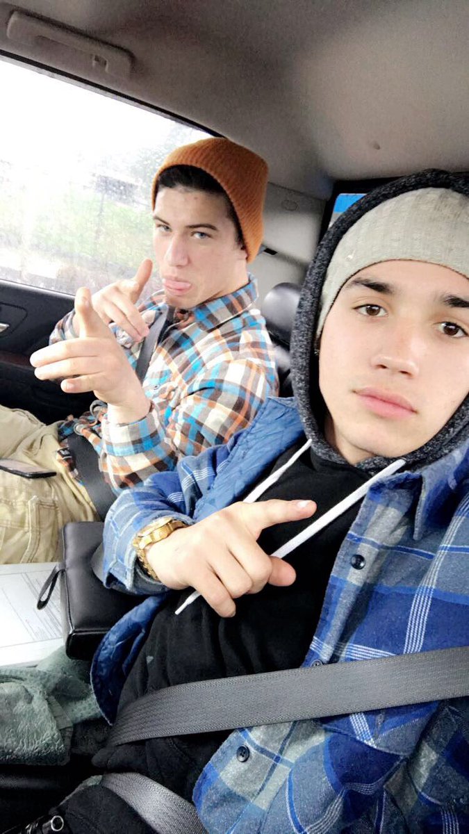 ChancelorPerez's tweet photo. This is my best friend Gabe! He's there for me always even with his girlfriend, Amber! I couldn't thank god enough! Love you baby! 🦁 https://t.co/O9UpX0R98m