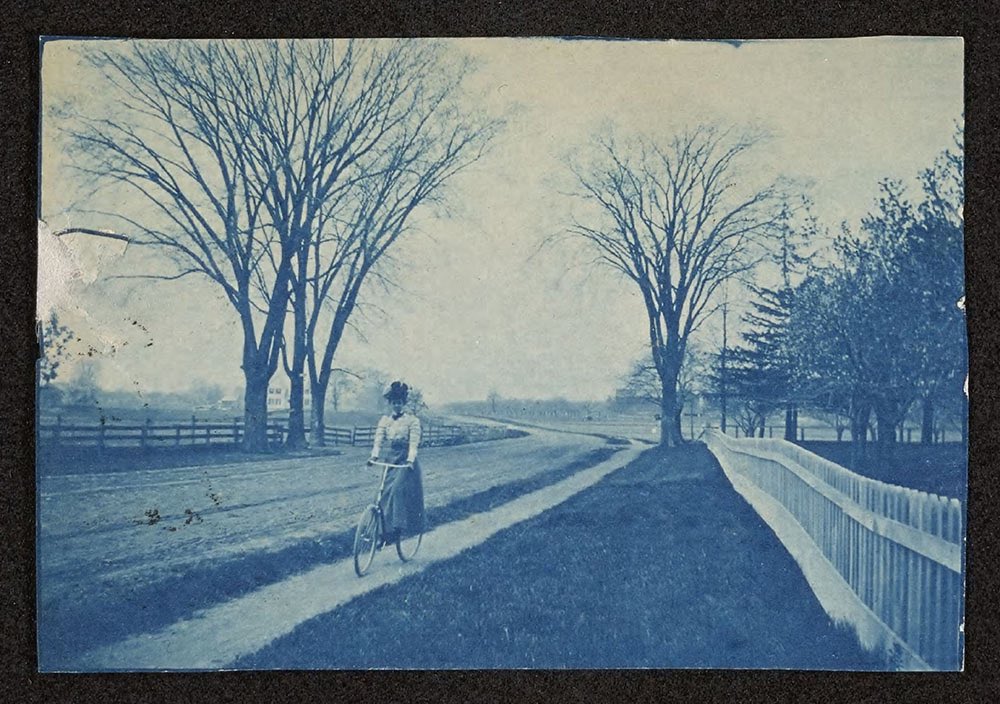 Cool story: Rochester was once considered the US leader in bicycle infrastructure – even had a national publication.  https://www.railstotrails.org/trailblog/2015/may/27/history-happened-here-sidepaths-and-the-persistent-dreams-of-trail-building/