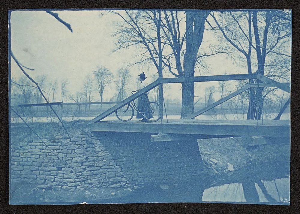 Cool story: Rochester was once considered the US leader in bicycle infrastructure – even had a national publication.  https://www.railstotrails.org/trailblog/2015/may/27/history-happened-here-sidepaths-and-the-persistent-dreams-of-trail-building/