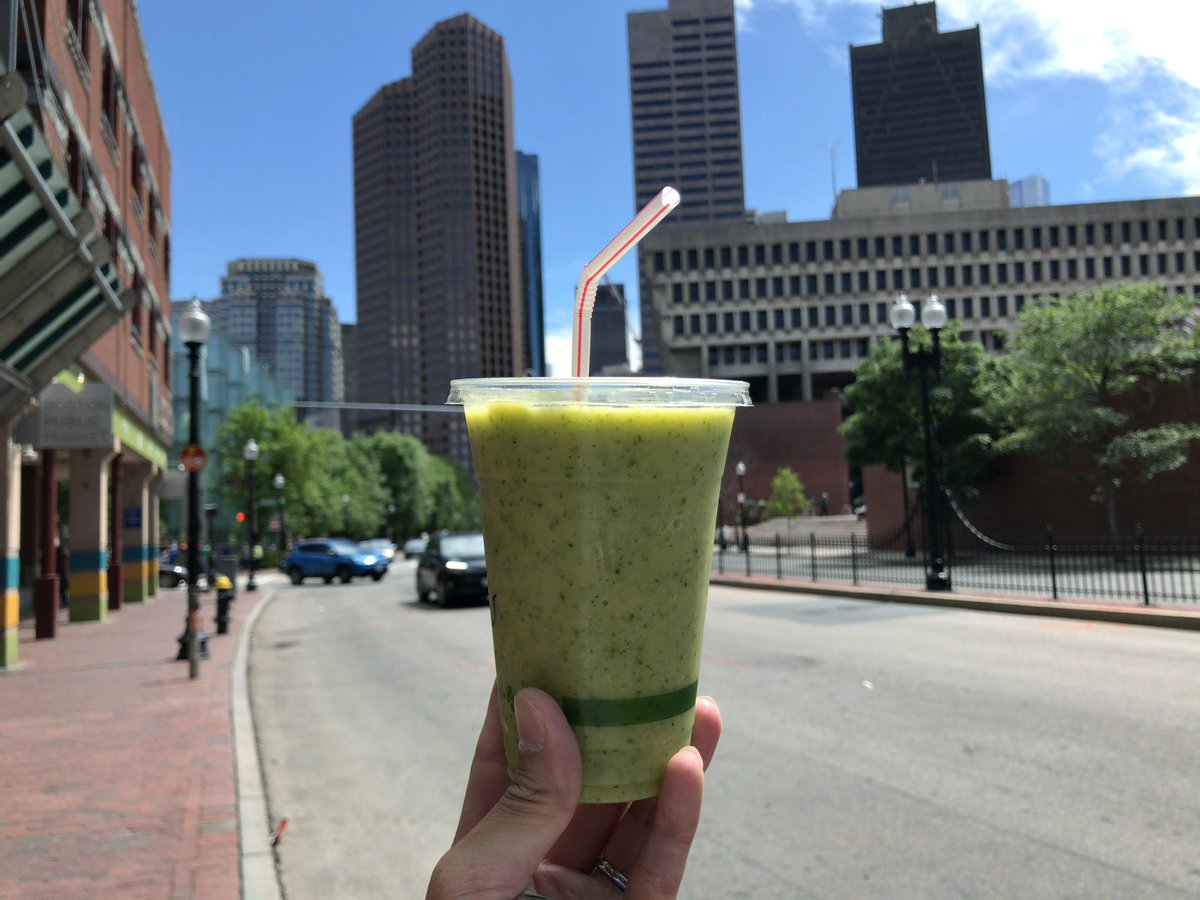 squelchtail's tweet photo. 以前ボストンに来た時にはまだなかったBoston Public Market。クラムチャウダー美味しすぎ！*\(^o^)/* https://t.co/1VyQ9BDw6M
