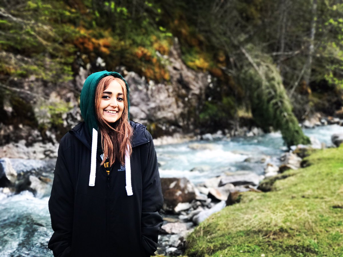 monalithakur03's tweet photo. Detoxifying my mind before jumping into chaos!! 🙏🏻🤓 https://t.co/5317Kn7fKX