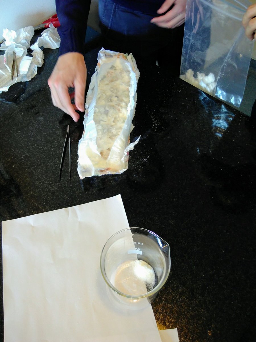 angsauer's tweet photo. Measuring graphite strength, extracting absorbent powder, coefficient of friction for surfaces: all in a days' #designthinking #CNGscience https://t.co/2cnUiIQlM0