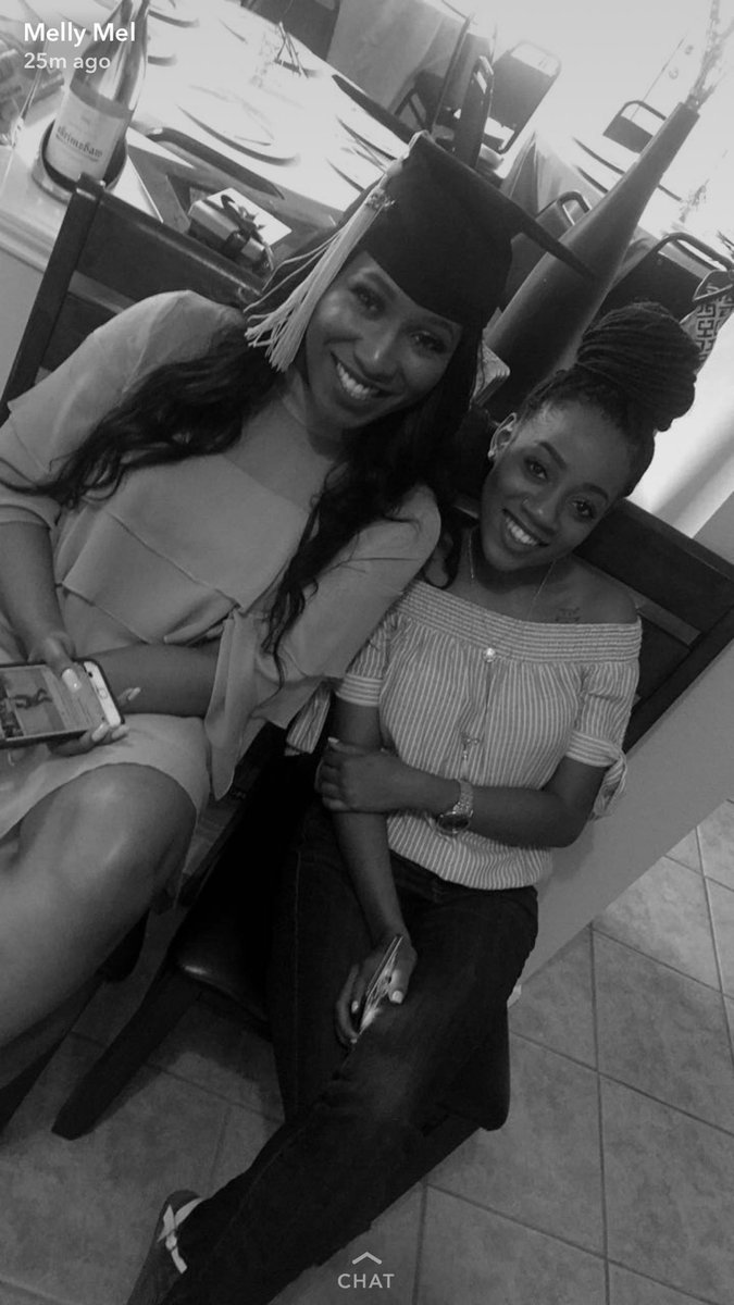 justSASHAA_'s tweet photo. When your friend get her masters 💪🏾💅🏽 https://t.co/9kPpFEJmor