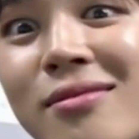 Chim_Chim_Koala's tweet photo. I am voting for BTS for TOP SOCIAL ARTIST at the #BBMAs. RT to vote! #BTSBBMAs https://t.co/ZuB9LkgtqP