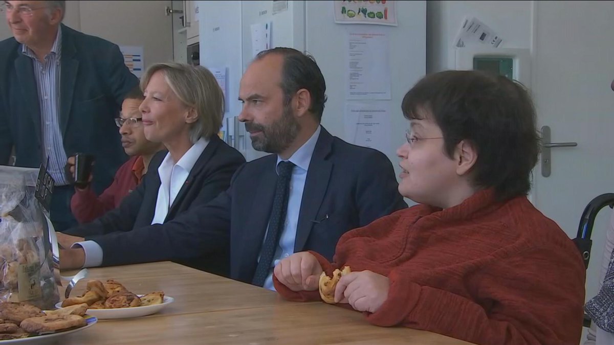 CNEWS's tweet photo. Le #handicap, une des premières priorités du gouvernement d'Edouard #Philippe
https://t.co/5OJ1V8K26w https://t.co/YyeHVTcgU2