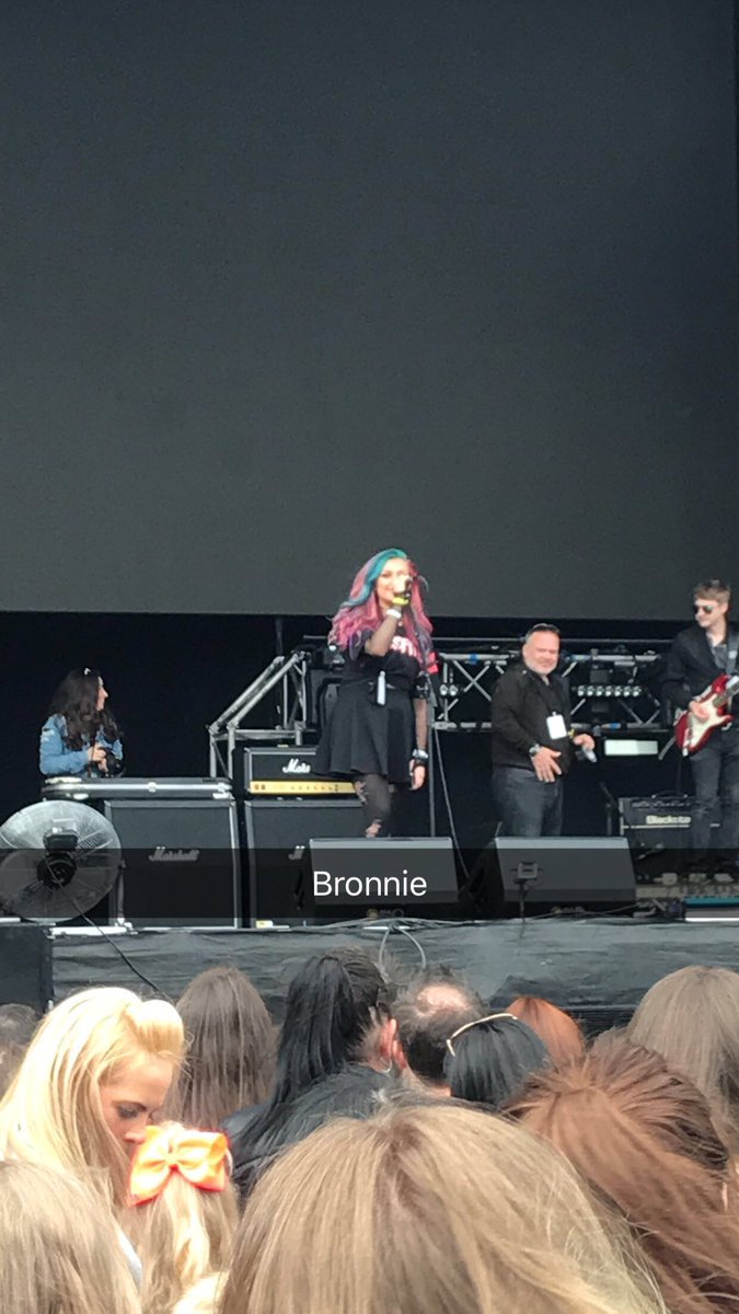 Mr_Male_Mixer's tweet image. Just Want To Say Thanks To @BronnieMusic You Was Incredible At @wirral_live Today And Your Voice Is Just Amazing. #WirralLive #Bronnie 😊❤️