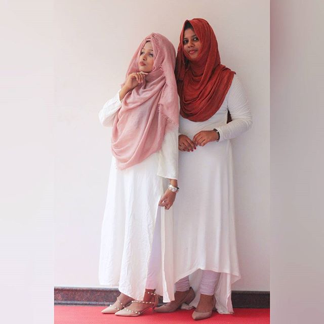 INNERARMOR13's tweet photo. Modest clothing can be stylish! @alifya_kothari:
#hijablove #hijabstyle  #hijab #hijabstyle #modestclothing #fashionblogger #mumbaiblogger https://t.co/WcO4T4AOYC