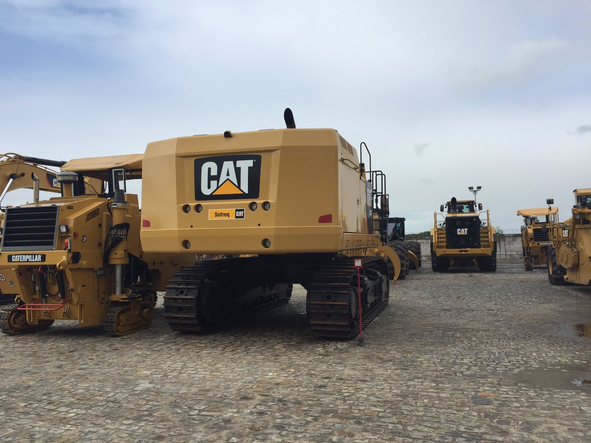 CAT Whell Loder &amp; Escavator