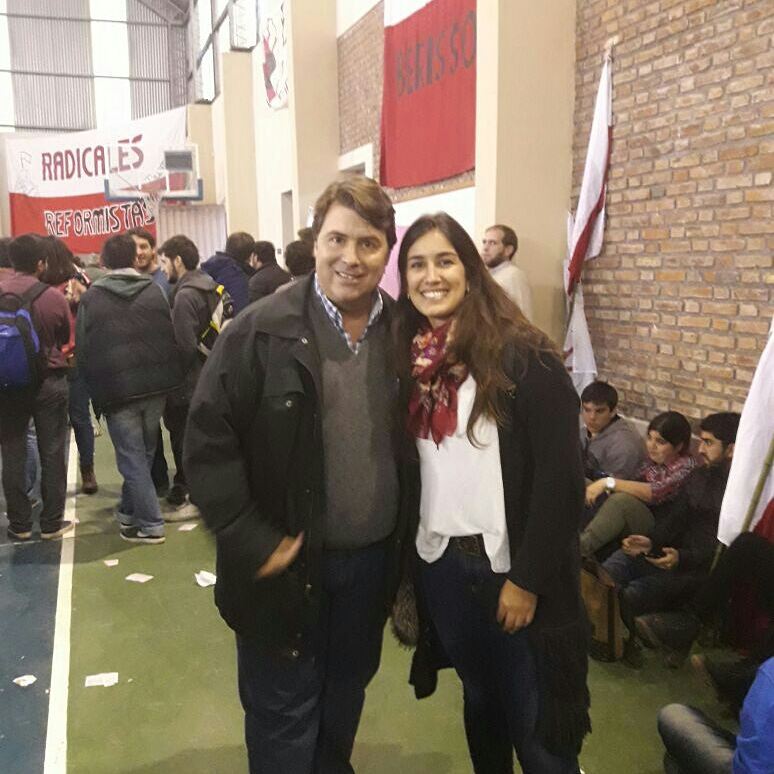juvradicalpelle's tweet photo. Ayer sábado en Berisso, nuestro Convencional Alberto Genovar y nuestra JR Elina Pacheco, juntos en la Convención Provincial UCR.
😎💪 https://t.co/ec2RnkaAeI