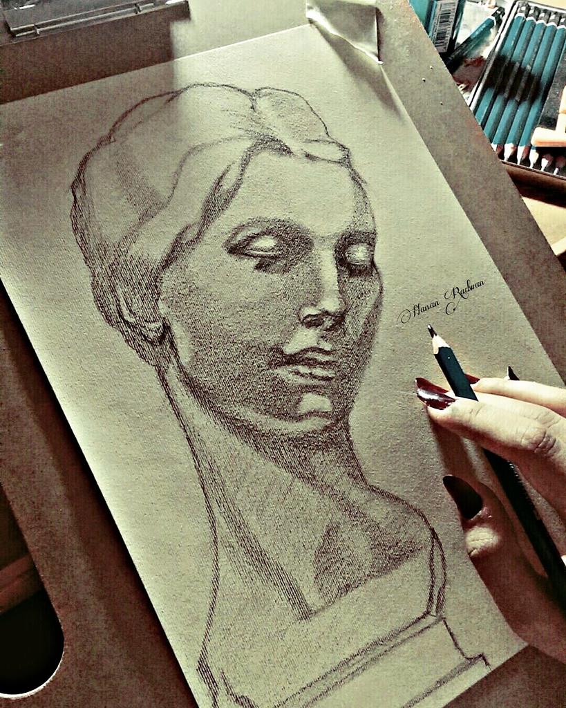 pinipegv44's tweet photo. A peek ✏
#Sketching #artisttwitter #ArtLovers #Pencildrawing #DrawingStudy_id #artwork #Figures #PortraitChallenge #Sketch https://t.co/wJ0O1Adnng