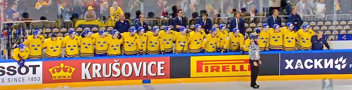jmlalli's tweet photo. Congrats! ๐
The Minions did it๐ช
#iihfworlds2017 #mmkisat #minions #MM2017 #IIHFSWE #canswe #Canada #sverige https://t.co/YB64yTehJc