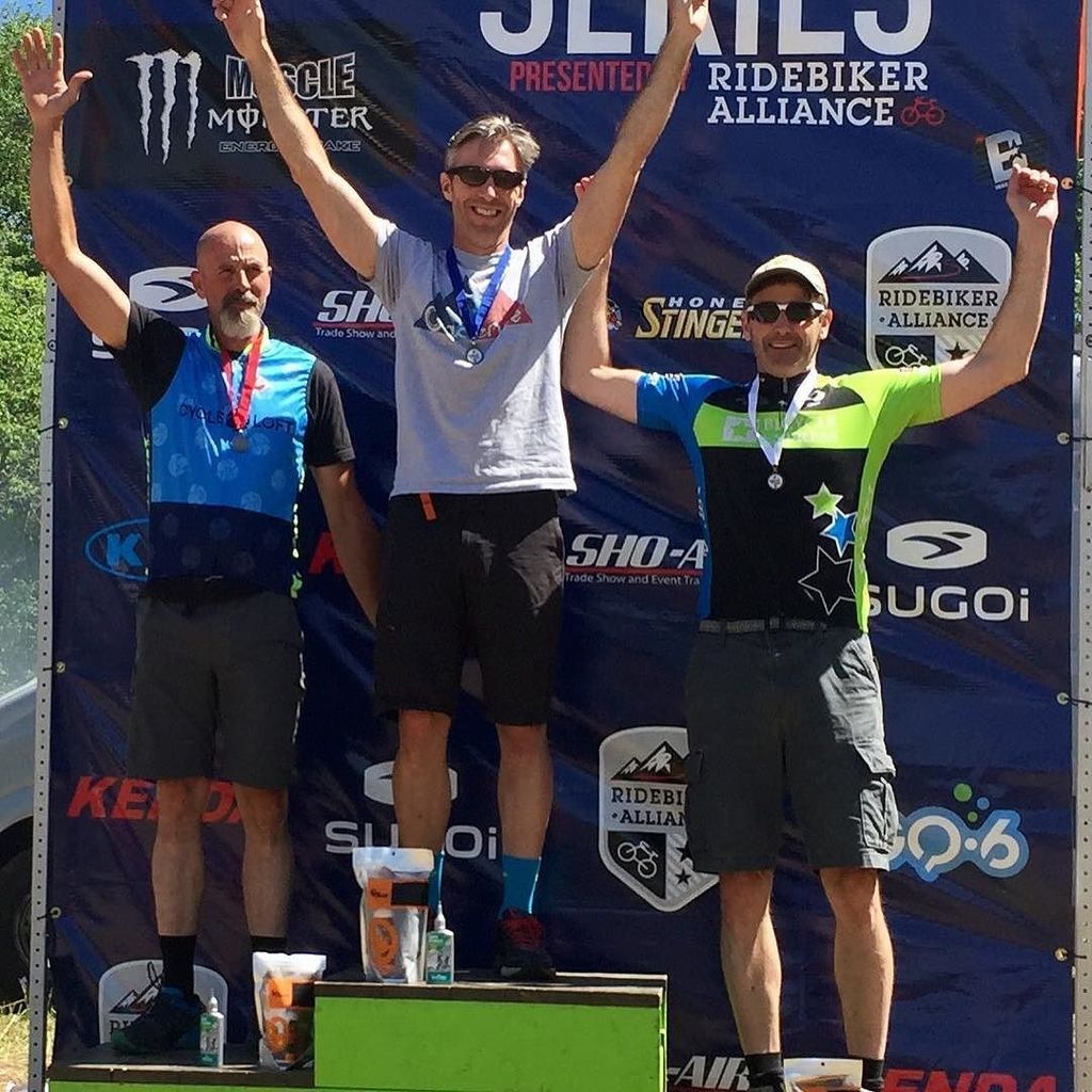 TeamBikeExpress's tweet photo. Matt Germon takes 3rd in expert masters #kendacupeast #teambikeexpress https://t.co/K3iq5Rjm6q https://t.co/cxTZZqaKPe