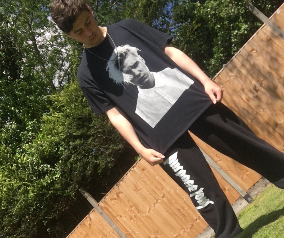 Crazy_Kev69's tweet photo. RT for a vote to Justin @justinbieber #JustinBBMAs #JustinBieberBBMAs https://t.co/5L0lPvKWP1