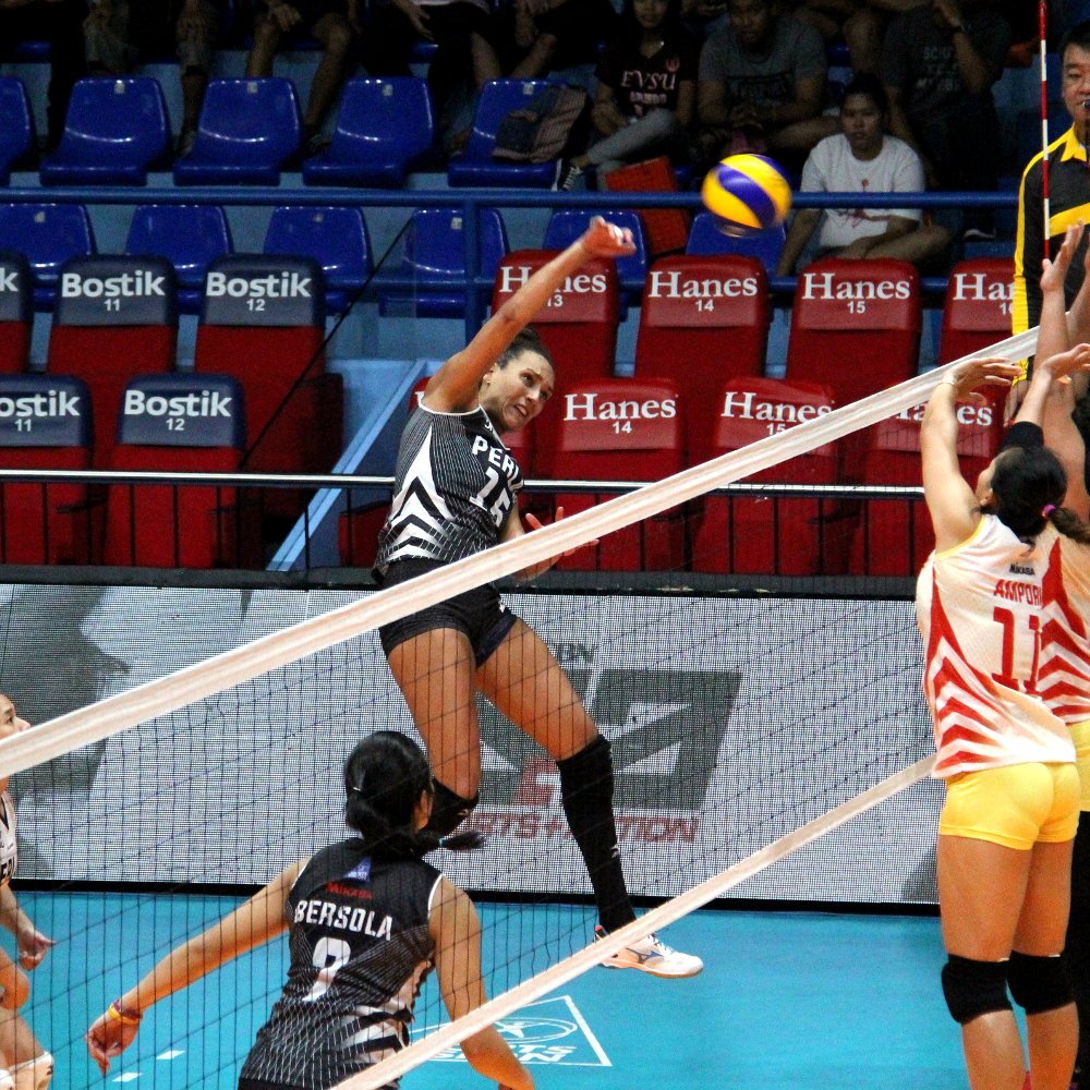 DaytimeView's tweet photo. #PVLonABSCBN Perlas vs Power Smashers - PVL Volleyball https://t.co/mGr9GCLuck #pvl #PerlasSpikers #PowerSmashers @rupinck https://t.co/IH4ubgWIfy