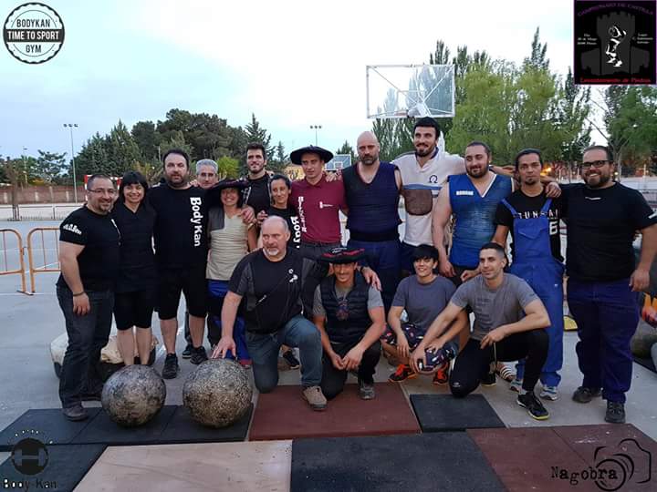 jorecraina's tweet photo. 1er. Campeonato de Castilla de Levantamiento de Piedra. 
Simplemente feliz de estar ahi!!! https://t.co/2uKR1o61Vc