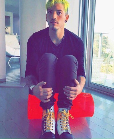 TOPVOTlNGSTATS's tweet photo. #topBBMAs https://t.co/ZsaMwKwBk9