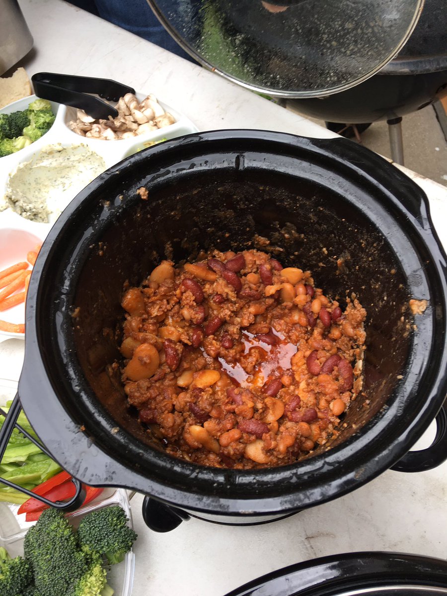 ChadKovac's tweet photo. @DenimCouch This is not my Moms bean recipe. I was invited to this party and was appalled. #BadBeans https://t.co/51usEct9Tm