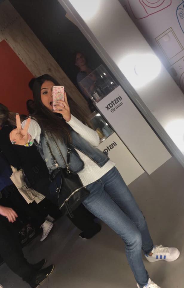 FernandaConcon's tweet photo. Ótima semana para nós!!! ✌️ https://t.co/LWOh4g11Iv