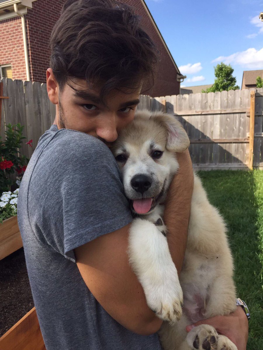 JWupdatesNL's tweet photo. Jacob recently! https://t.co/9F4IHK0YAg