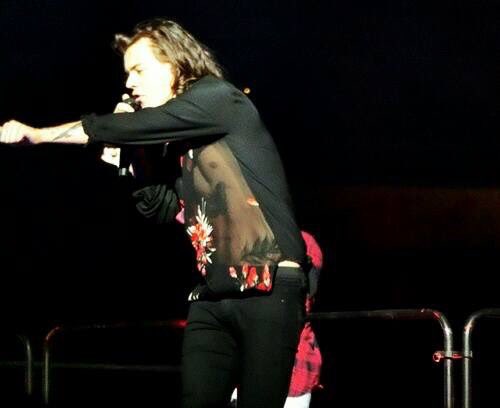 oohpats's tweet photo. Hola soy @oohpats y estoy participando para ser la chica de @Harry_Styles junto a @WorldNotes1D
#HarryStylesEsWN1D https://t.co/Jc2RQfWgF2