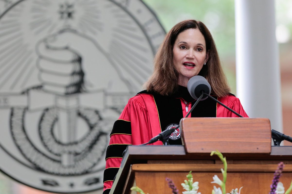 DavidsonCollege's tweet photo. .@CarolQuillen to #Davidson2017: "Davidson College is stronger, more courageous, wiser and more humane because you were here." https://t.co/PI5NOQMJVQ