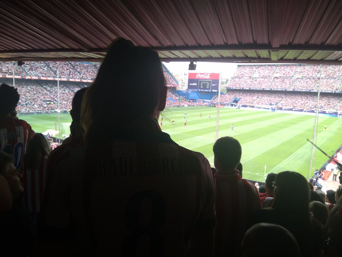 ladeporteca's tweet image. &quot;El Atleti es su gente. Tú y yo. Allá donde estemos nosotros estará el Atleti&quot;. #AtletiTeAmo #ParaSiempre