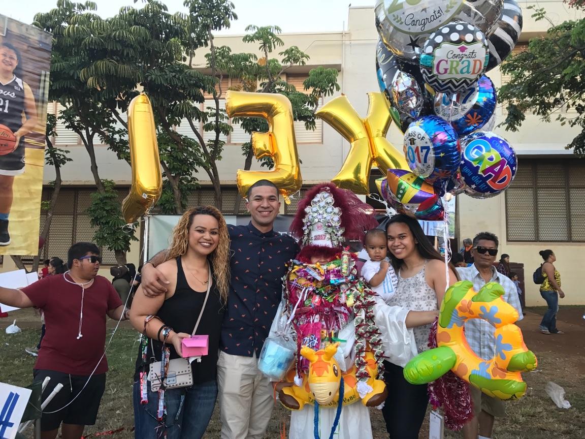bryson_tl's tweet photo. Man, imma miss y'all so much. Congrats to my 🏀 girls!!! #Molimau💪🏼 #Naomi🌘 #Lexuss😩 #Chantal👌🏼 #OIAChamps 🏆🥇 @cklm24 https://t.co/D5NAK3lXgC