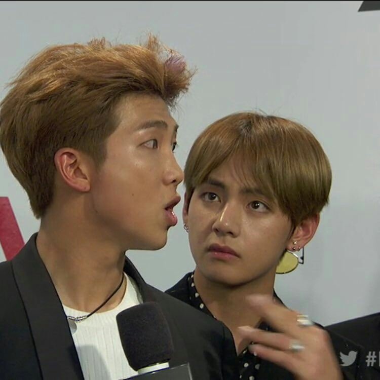 vangtun's tweet photo. NO ENGLISH CLUB 
A SUMMARY 
#BTSBBMAs #BBMAs https://t.co/9NMxiiMVmy