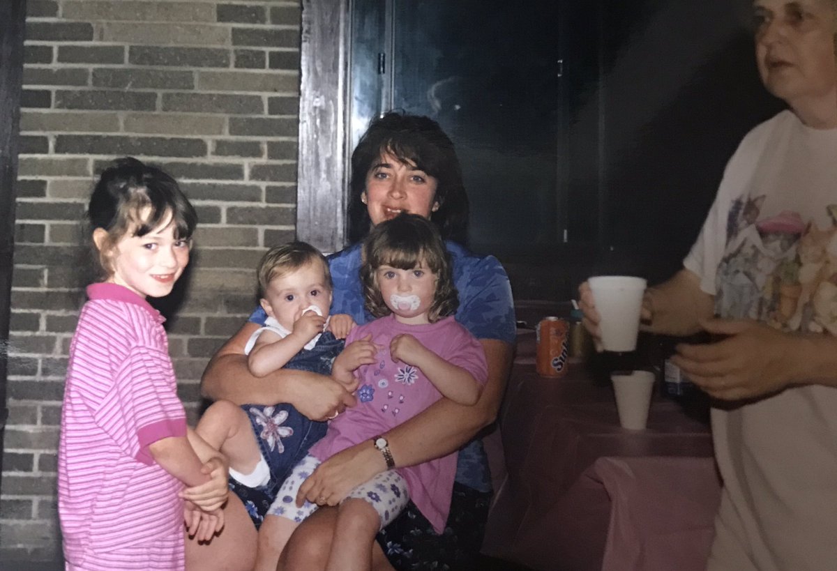 erika_wolfe's tweet photo. happy 21st birthday to my literal day one 💗 ILY 🥂🍾🍺🍷 @HaleyAbraham https://t.co/Wovfb78WUJ