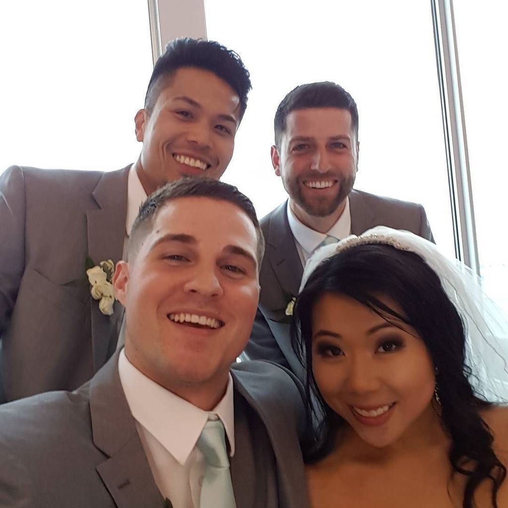 rossbegbie's tweet photo. Family! On my big day with my NOW wife @alexandralydia love of my life! Bestman @begbot and groomsman @antizzytizz… https://t.co/Rez33AT1Iv https://t.co/29FkKhlr07
