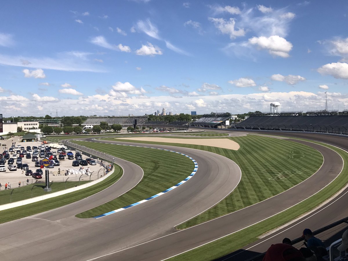 rachelbogle's tweet photo. Went to go watch #Fast9 from the best seats in the house with @LindsayRileyWx! Congrats @scottdixon9 & @EmmaDaviesDixon! #TimeForBubbles 🍾😁 https://t.co/CddW4HzL58