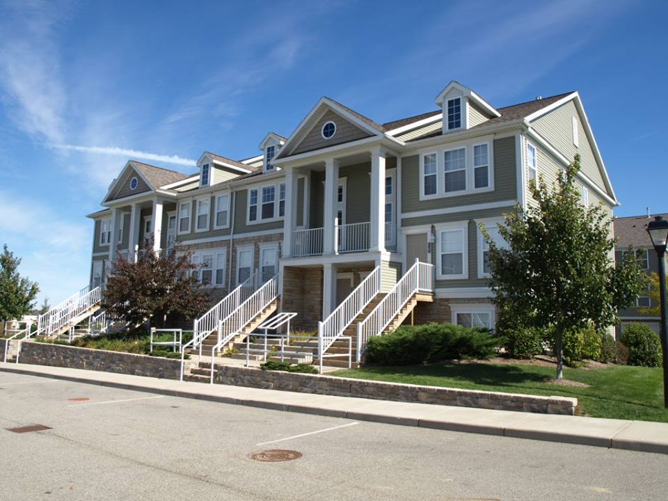 AlanStephensUSA's tweet photo. Interested in being a partner on a few condos? Call us to invest in our new project in the making! #condos #mi #building #investment #money https://t.co/WFhvVOyt9m