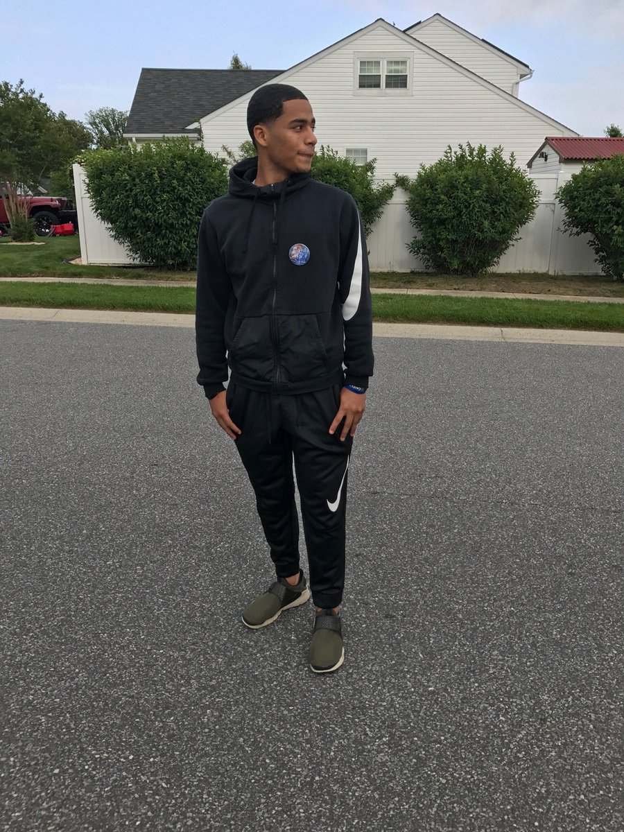 steph2humble's tweet photo. Bet on yourself... All Blessings #FreeSaanB https://t.co/QALxEwi92k