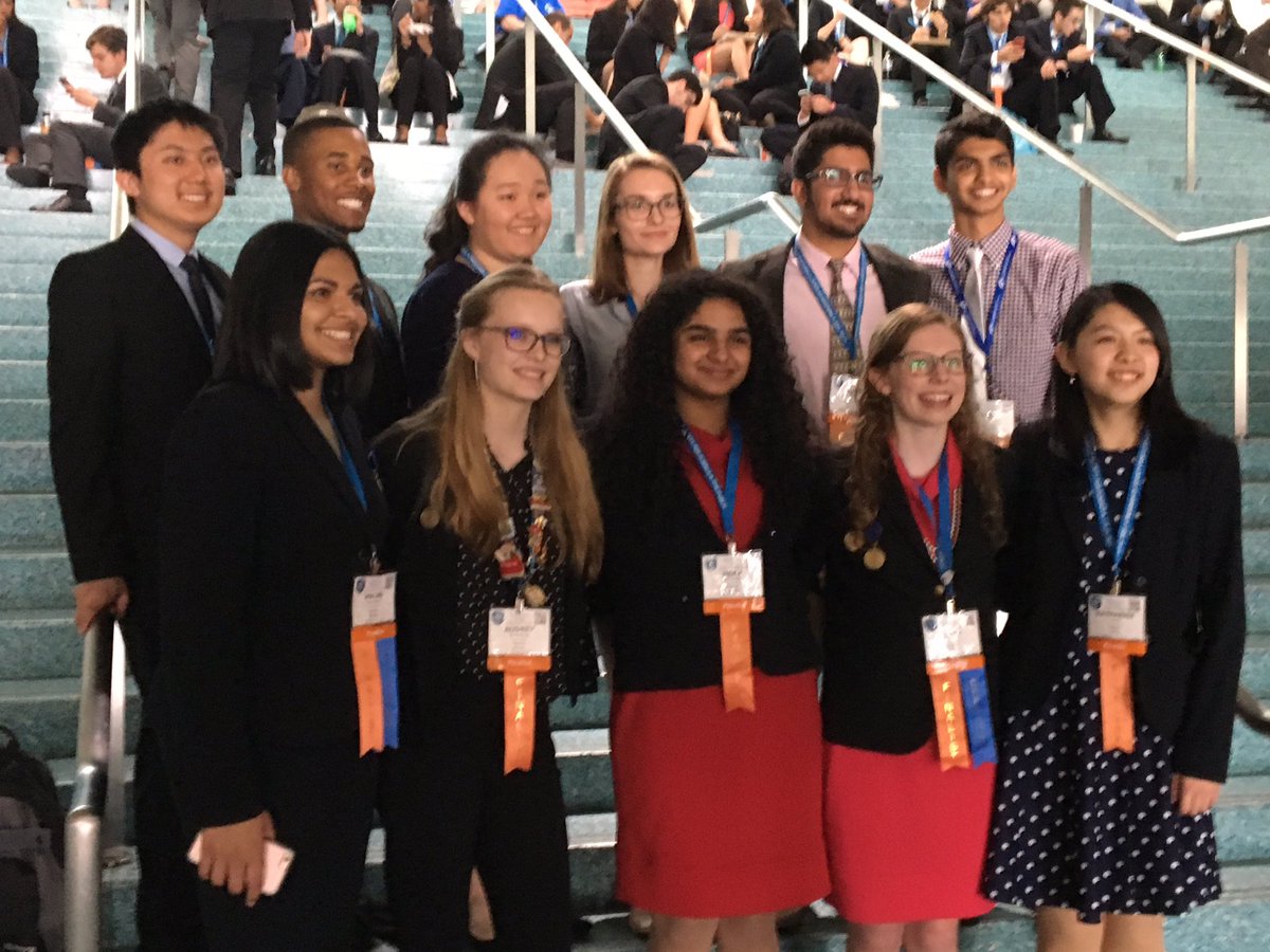 kakitzmann's tweet photo. #sefmd. Grand Award winners on judging day at ISEF 2017 https://t.co/Q0z63jXznv