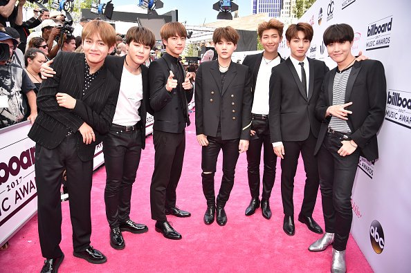 02Keyt's tweet photo. #BBMAs #BTSBBMAs️ 
Арми, мы должны гордиться нашими мальчиками😍 https://t.co/wBTnHNEmdi
