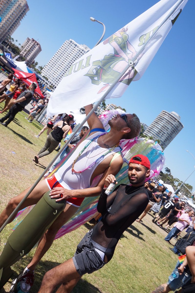 bomblubes's tweet photo. LONG BEACH PRIDE DAY 2 FIND YOUR PHOTOS AND RETWEET #bomblube #pride #lbpride #lube https://t.co/YtOsF9RF3B